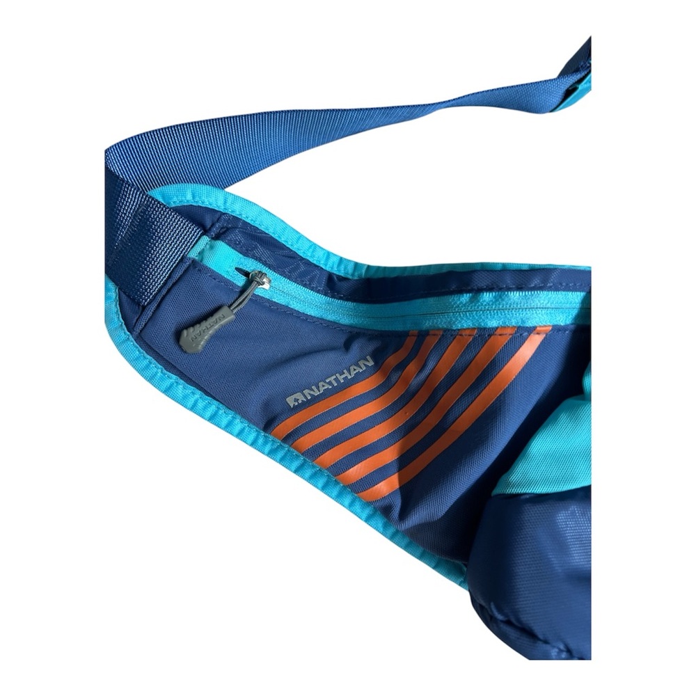 Nathan Peak Hydration Waist Pack Blue Hiking Walking Trails Outdoors - Picture 2 of 3